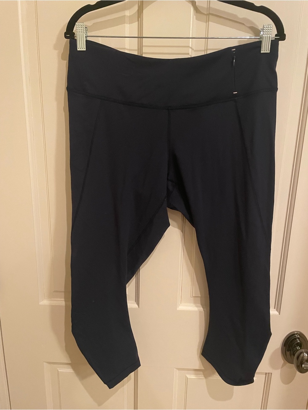 Navy Blue Active Cropped Leggings